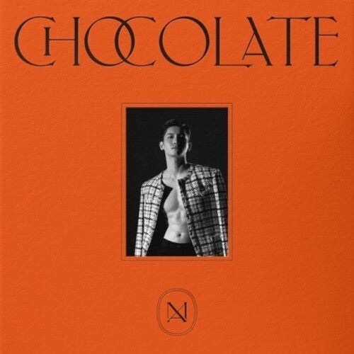 Max: Chocolate (Random Cover) (incl. 104pg Photobook, Photocard + Postcard)