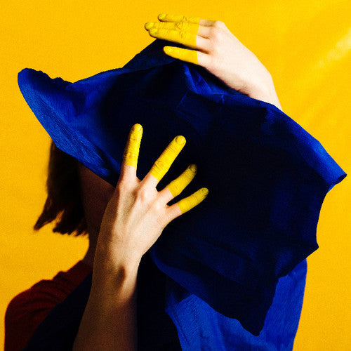 Janvin, Stine: Fake Synthetic Music