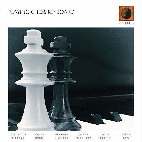 Playing Chess Keyboard: Playing Chess Keyboard