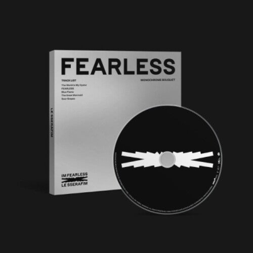 Le Sserafim: Fearless - Monochrome Bouquet Version - incl. 32pg Lyric Book, Double-Sided Photocard + Postcard