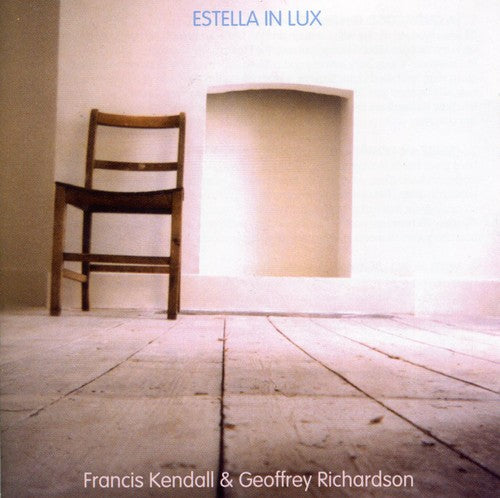 Kendall/Richardson: Estella in Lux