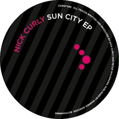 Curly, Nick: Sun City