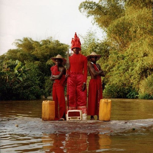 Petite Noir: La Maison Noir / Black House