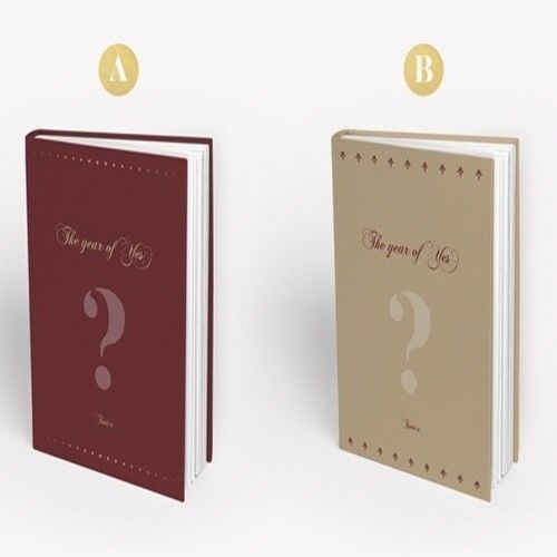 Twice: The Year Of Yes (Random Cover) (incl. 100pg Photobook, 3 Photocards + Sticker)