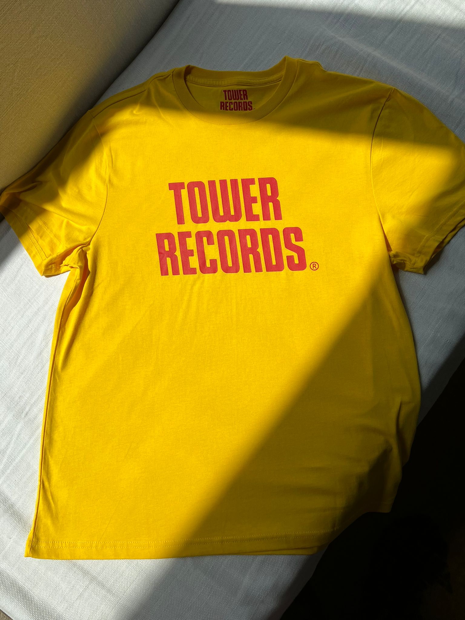 新品未開封 DISH//×TOWER RECORDS T-shirts Yellow Tower Records 100% Organic Cotton T-Shirt